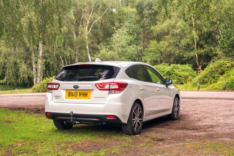  Subaru Impreza 5-Door 2017 года  (UK) (фото 11 из 12)